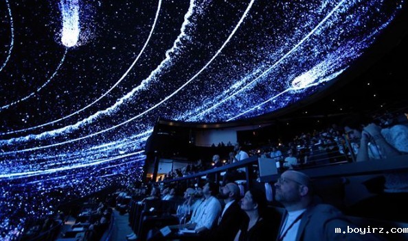 视听行业的未来：从平面显示到沉浸式LED穹顶